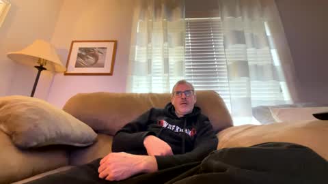 Snapshot of bruce_918 chatting on February 11, 2025, 3:18 pm Bruce online show from February 11, 2025, 3:18 pm