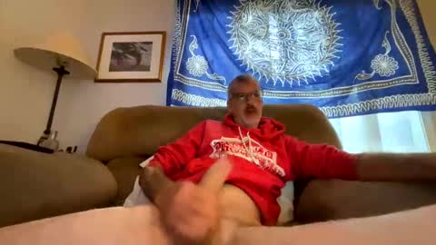 Snapshot of bruce_918 chatting on September 23, 2025, 1:03 pm Bruce online show from September 23, 2025, 1:03 pm