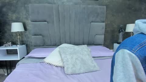 Bruce Hans online show from April 19, 2026, 11:31 am