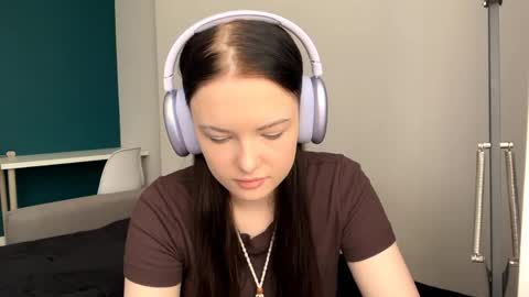 Snapshot of brunaceasor chatting on May 4, 2026, 12:56 pm Luna online show from May 4, 2026, 12:56 pm