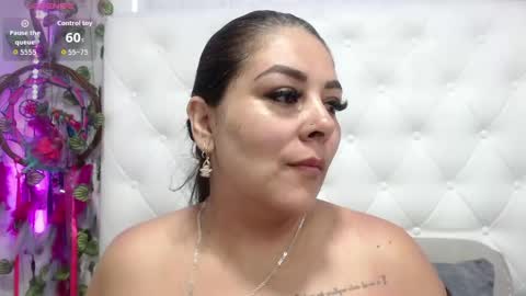 Bruna royale  online show from April 14, 2026, 2:12 pm