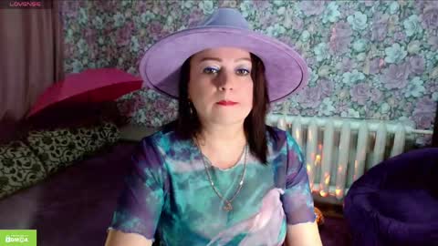Snapshot of brunette7786 chatting on June 6, 2026, 10:03 pm Julia online show from June 6, 2026, 10:03 pm