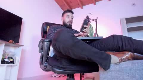 Andres Suarez online show from March 25, 2026, 1:00 am