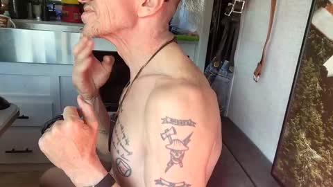 Steve... aka SkinnieDippin aka TimberTramp online show from March 5, 2025, 7:38 pm