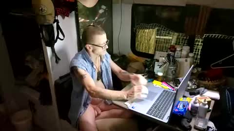 Steve... aka SkinnieDippin aka TimberTramp online show from April 6, 2026, 6:03 am