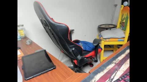 Snapshot of brutalmaster1983 chatting on December 4, 2024, 7:28 am BRUTALMASTER1983 online show from December 4, 2024, 7:28 am