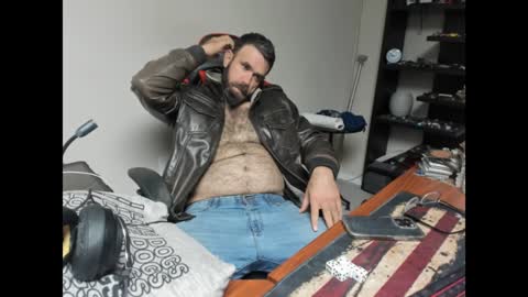 Snapshot of brutalmaster1983 chatting on December 19, 2024, 7:29 pm BRUTALMASTER1983 online show from December 19, 2024, 7:29 pm