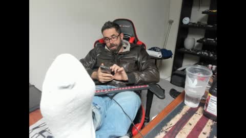 Snapshot of brutalmaster1983 chatting on December 21, 2024, 6:09 am BRUTALMASTER1983 online show from December 21, 2024, 6:09 am