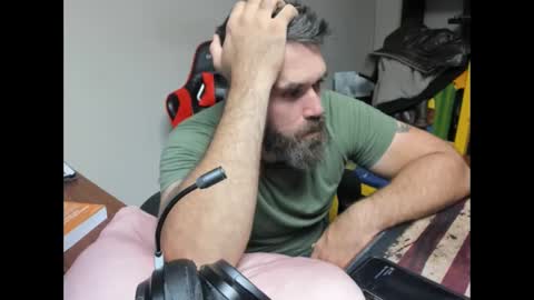 Snapshot of brutalmaster1983 chatting on September 11, 2025, 7:58 pm BRUTALMASTER1983 online show from September 11, 2025, 7:58 pm