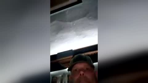 Snapshot of brutus6916 chatting on July 22, 2026, 5:32 am brutus6916 online show from July 22, 2026, 5:32 am