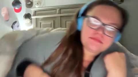 Desiree online show from January 18, 2026, 5:33 am