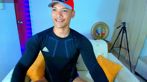 Snapshot of bryan_boy_ chatting on April 2, 2026, 12:19 am bryan online show from April 2, 2026, 12:19 am