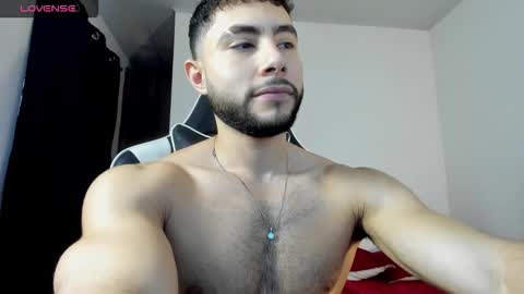 bryan_oficials online show from November 30, 2025, 8:35 pm