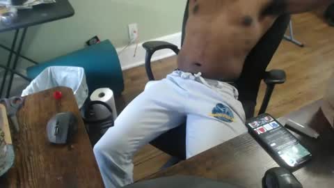 Snapshot of btd313 chatting on October 25, 2025, 7:30 pm btd313 online show from October 25, 2025, 7:30 pm