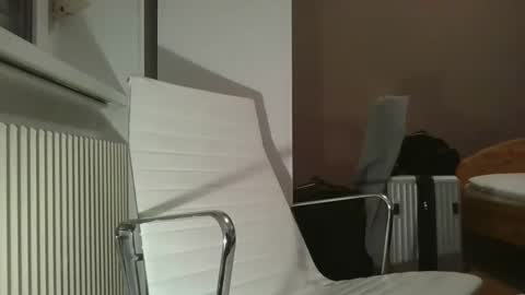 Bu and Ci online show from November 22, 2025, 5:34 pm