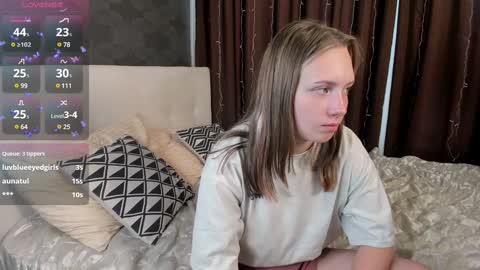 Snapshot of bubblebbb chatting on January 10, 2025, 8:07 am Sabrina online show from January 10, 2025, 8:07 am