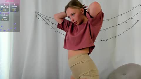 Snapshot of bubblebbb chatting on January 22, 2025, 10:07 am Sabrina online show from January 22, 2025, 10:07 am