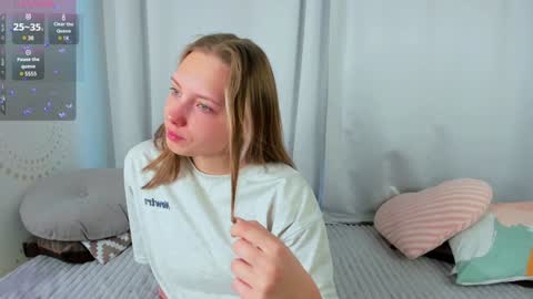 Snapshot of bubblebbb chatting on February 9, 2025, 4:14 am Sabrina online show from February 9, 2025, 4:14 am