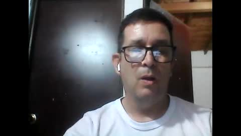 buchs32 online show from September 9, 2025, 2:55 am