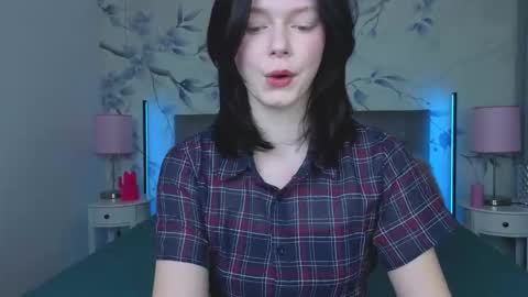 Leona online show from February 9, 2026, 10:14 pm