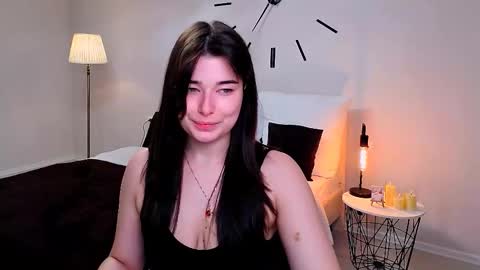 Ari online show from March 5, 2026, 1:51 pm