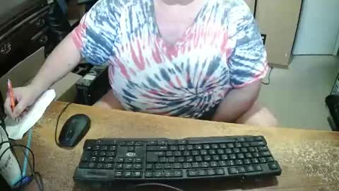 Bucku2 online show from April 18, 2026, 7:58 pm