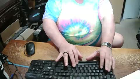 Snapshot of bucku2 chatting on May 31, 2026, 1:40 pm Bucku2 online show from May 31, 2026, 1:40 pm