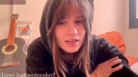 Snapshot of buckwheat_queen chatting on July 8, 2026, 6:56 pm Mira online show from July 8, 2026, 6:56 pm