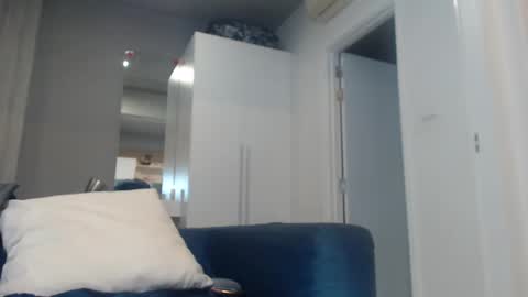 buddiup2 online show from January 1, 2025, 1:37 pm