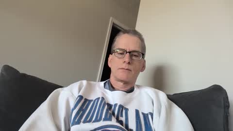Snapshot of budman004 chatting on March 28, 2026, 5:45 pm budman004 online show from March 28, 2026, 5:45 pm