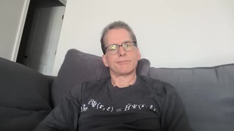 Snapshot of budman004 chatting on April 18, 2026, 7:40 pm budman004 online show from April 18, 2026, 7:40 pm