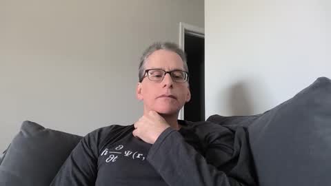 Snapshot of budman004 chatting on April 19, 2026, 6:07 pm budman004 online show from April 19, 2026, 6:07 pm