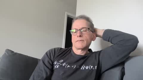 Snapshot of budman004 chatting on April 19, 2026, 6:10 pm budman004 online show from April 19, 2026, 6:10 pm