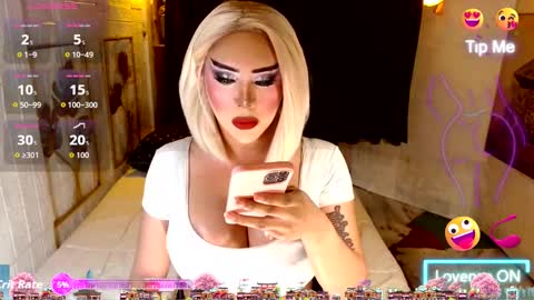 Lucienne online show from January 10, 2026, 12:40 pm