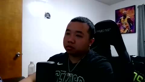 buffsexyman24 online show from March 4, 2026, 2:28 am