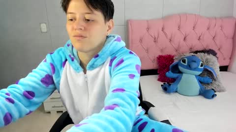 bug2025 online show from October 8, 2025, 3:04 am