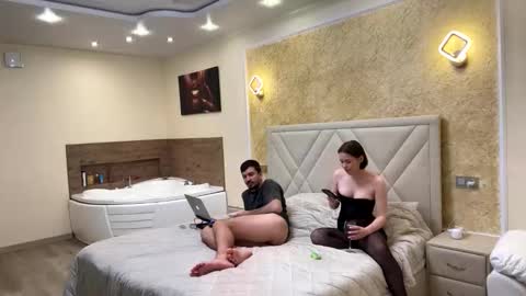 bugs_and_bunny13 online show from November 3, 2025, 6:20 pm