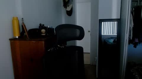 bukkaking online show from November 22, 2025, 7:24 pm