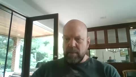 Snapshot of bulldog302w chatting on June 1, 2026, 6:42 pm bulldog302w online show from June 1, 2026, 6:42 pm