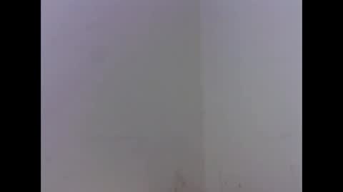 bumble_yummy online show from October 16, 2025, 7:31 am
