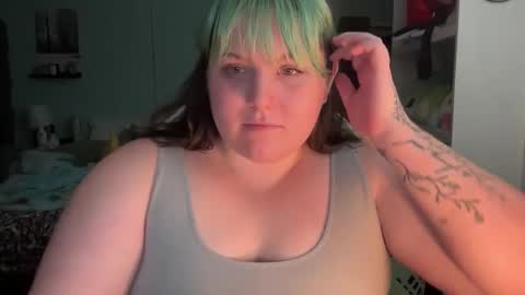bumblebeebuzzer online show from February 22, 2025, 11:57 pm