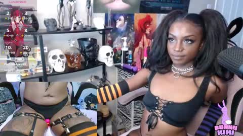 Bunnii Kimi online show from September 15, 2025, 1:33 pm