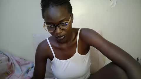 bunny_bliss1 online show from March 21, 2026, 12:43 pm