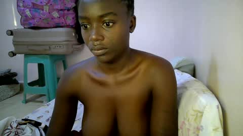 Snapshot of bunny_bliss1 chatting on June 18, 2026, 5:08 am bunny_bliss1 online show from June 18, 2026, 5:08 am