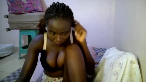 Snapshot of bunny_bliss1 chatting on June 26, 2026, 3:11 am bunny_bliss1 online show from June 26, 2026, 3:11 am