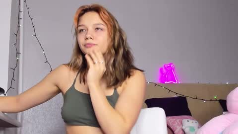 Snapshot of bunny_bonny chatting on December 16, 2024, 5:06 am Alice online show from December 16, 2024, 5:06 am