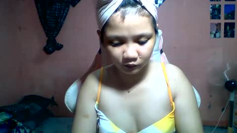 Snapshot of bunny_flower18 chatting on June 11, 2026, 10:35 am bunny_flower18 online show from June 11, 2026, 10:35 am