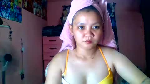 Snapshot of bunny_flower18 chatting on July 18, 2026, 12:09 pm bunny_flower18 online show from July 18, 2026, 12:09 pm