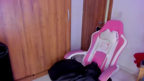 Isa online show from February 23, 2026, 11:57 pm