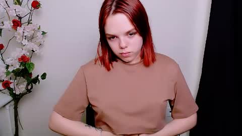 Snapshot of bunnybloom_ chatting on June 3, 2026, 8:25 pm Ariel online show from June 3, 2026, 8:25 pm